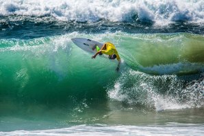 Boas ondas e calor no arranque do Circuito ASCC Caparica Power 2017