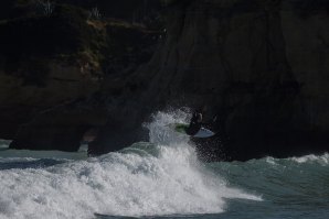 PRAIA DA BATATA EM PORTUGAL FAMOSA PELO SURF E FESTA / A NÍVEL MUNDIAL