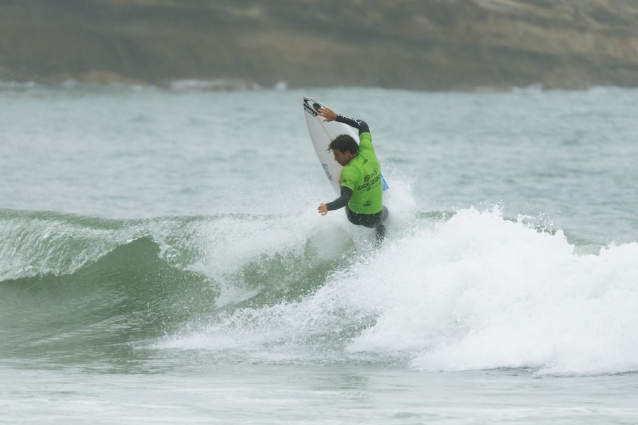 Frederico Morais e Guilherme Ribeiro eliminados na Ericeira