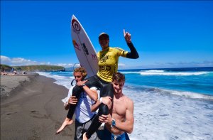 Teresa Bonvalot sagra-se campeã nacional de surf!