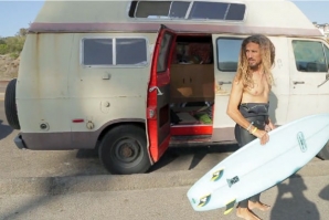 SURF E DIVERSÃO COM ROB MACHADO E STERLING SPENCER