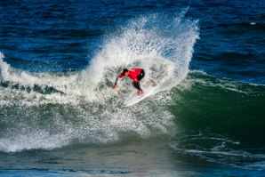 VASCO RIBEIRO E FREDERICO MORAIS AVANÇAM NO QS 3000 PRO Santa Cruz