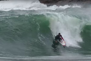 GABRIEL MEDINA BEM VERTICAL NO LITORAL PAULISTA