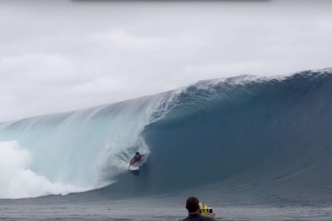 Mason Ho: prancha errada na estreia em Teahupo’o?