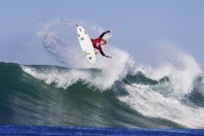 TRESTLES: JOHN JOHN INCRÍVEL E QUARTOS DE FINAL DECIDIDOS!