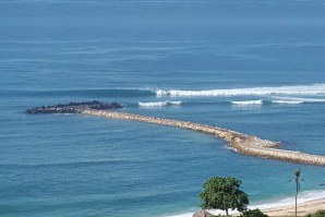 EXPANSÃO TURÍSTICA AMEAÇA DESTRUIR ONDAS DE BALI