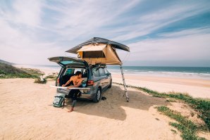 Topo Tents um novo serviço para surfistas aventureiros