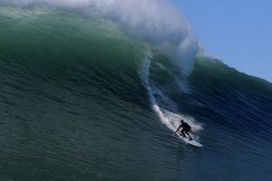 18 de Novembro 2021 - uma das melhores e maiores sessões de Surf à remada na Praia do Norte