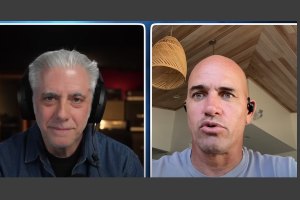 Kelly Slater apanha a onda mais importante da vida