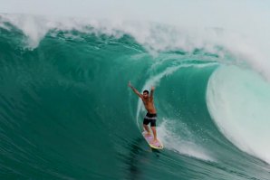 Mentawai: 3 minutos de perfeição oceânica