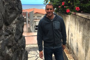 &quot;Toda a gente quer recuperar o tempo perdido, voltar a surfar, comer fora e consumir...&quot;