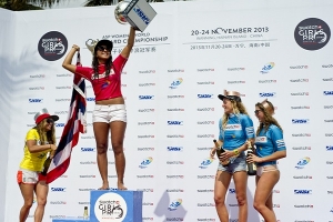 KELIA MONIZ RENOVA TÍTULO MUNDIAL FEMININO DE LONGBOARD