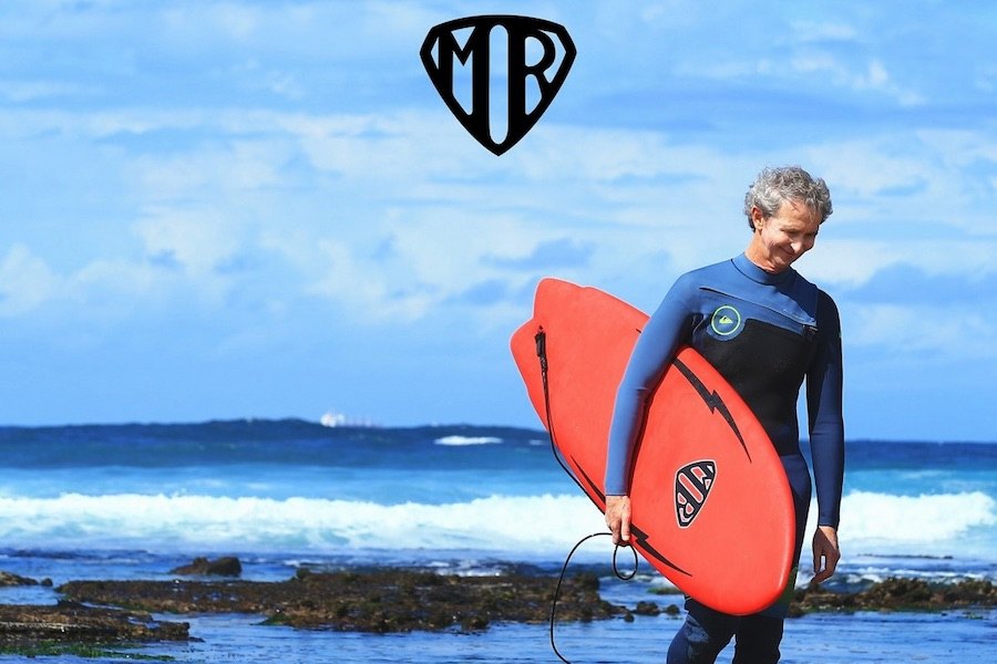 O icónico e fenómeno do surf do século 20, Mark Richards, foi 4 vezes Campeão Mundial de Surf