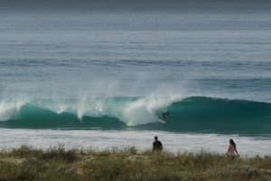Quando a Nazaré se transformou na Indonésia - com Italo Ferreira, Kanoa Igarashi, entre outros