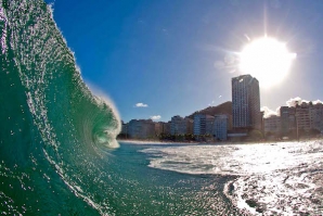 AS QUEDAS DE SLATER E JOHN JOHN EM COPACABANA