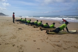 SURF PARA KOTAS &amp; KIDS PROMOVE DESPORTO EM FAMÍLIA