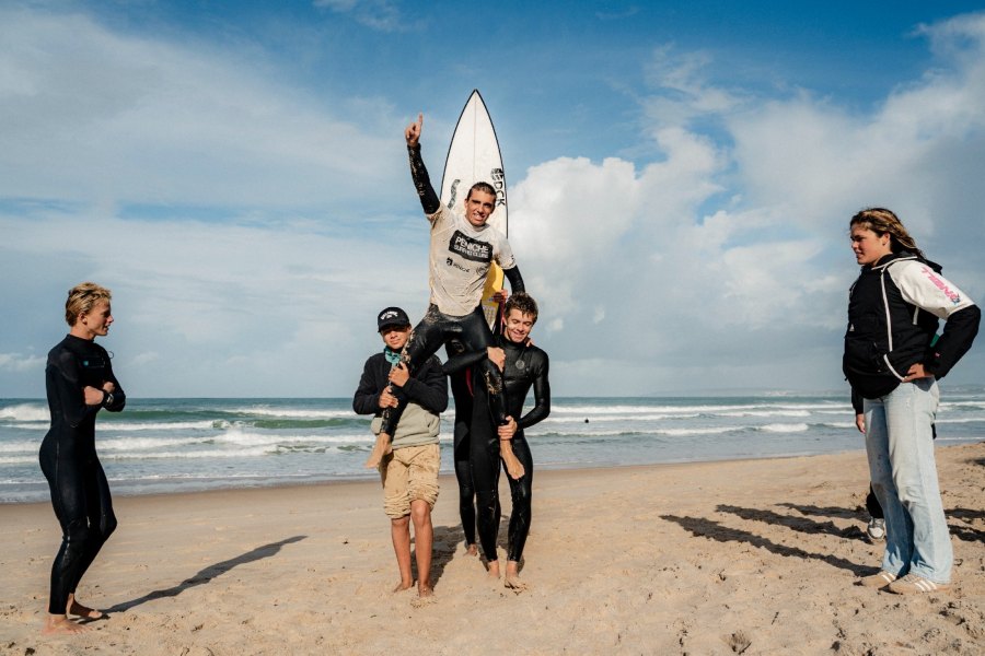 Manuel Pirujinho sagra-se campeão nacional de surf Sub-16 em Peniche
