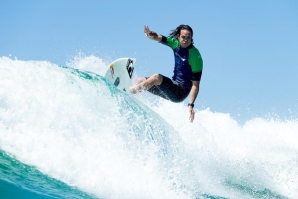 Jordy numa sessão de free surf