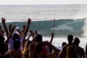 Julian Wilson venceu o Pipe Masters na época passada