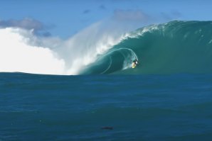 Onze anos depois, chegou a Teahupo&#039;o o Code Red 2
