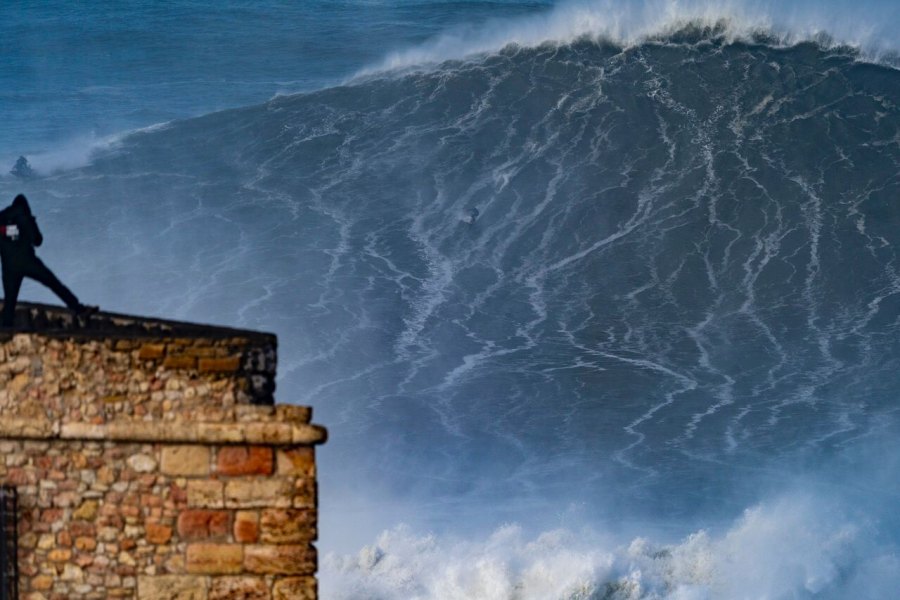 Vinicius dos Santos na Nazaré a 25 de fevereiro de 2022