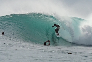 &#039;Lacerações&#039; num dia épico de surf