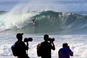 Eric Rebiere nas maravilhas da Praia do Norte.