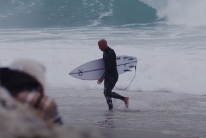 Kelly Slater numa sessão de free surf algures em Peniche