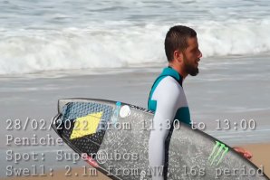 Como se estão a dar Filipe Toledo e Conner Coffin em Supertubos?