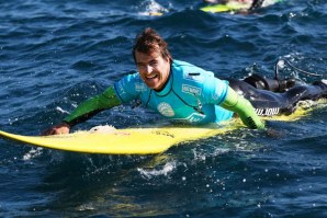 Carlos Burle deixa a competição aos 49 anos.