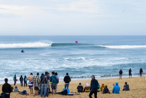 Surf, hoje, só sem lycras de competição.