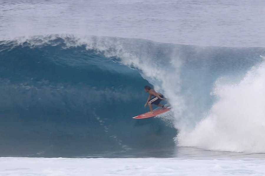 Pipeline e o regresso do swell de inverno no North Shore Hawaiano