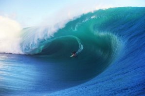 Keala Kennelly em Teahupoo