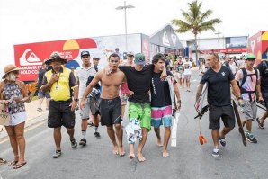 Lesão no joelho levanta dúvidas sobre continuidade de Gabriel Medina no Quik Pro