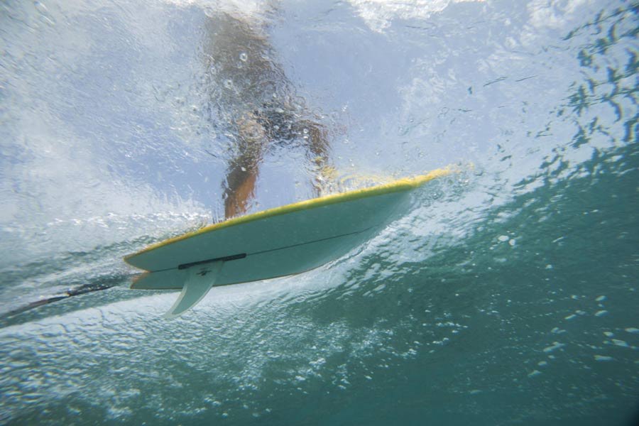Josh Kerr numa imagem subaquática em Sultans.