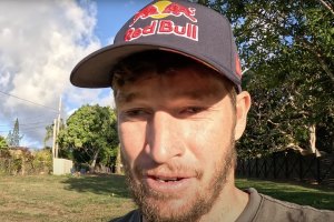 Nathan Florence assina com a Red Bull