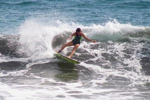 CAROL HENRIQUE É A NOVA CAMPEÃ NACIONAL DE SURF FEMININO