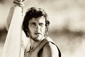 Wayne Lynch, eventualmente o primeiro free surfer australiano. 