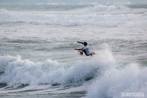 COMEÇOU O CIRCUITO NACIONAL SURF ESPERANÇAS 2014