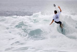 Frederico Morais em Winkipop durante o 10º heat da ronda 1 do Rip Curl Pro Bells Beach 2017. Click by WSL