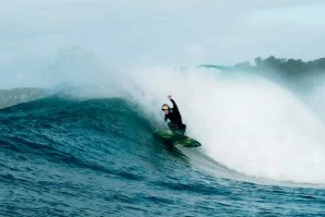 Lucas Fink e Lucas Chumbo levam as ondas gigantes da Austrália ao cinema em Cascais