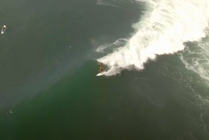 Perfeição em Punta Roca e performance dos Pros da WSL filmado por um drone