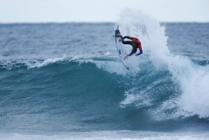 Mick Fanning voltou a ser uma das sensações do dia.