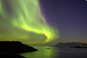 NOAH LANE DEBAIXO DAS LUZES DA AURORA BOREAL