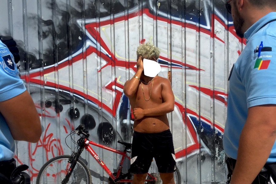 Cidadão Brasileiro identificado pela Policia de Carcavelos. Este cidadão já tinha ficha na Policia