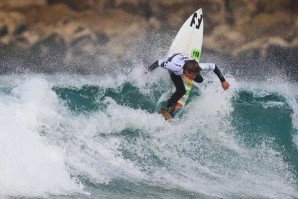 João Mendonça a bater forte de backside.