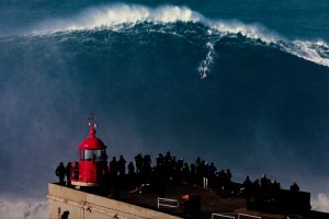 Anunciadas as equipas para o Nazaré Tow Surfing Challenge, com três portugueses em prova