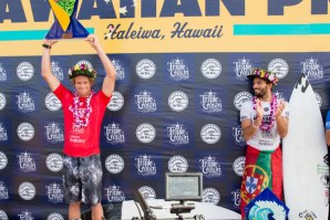 COMPARA AQUI AS ONDAS DE FREDERICO MORAIS E DE JOHN JOHN FLORENCE