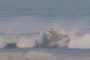 Assiste aos highlights da penúltima etapa do Circuito Regional de Surf do Norte