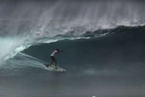 À SOMBRA EM CLOUDBREAK COM DINGO MORRISON